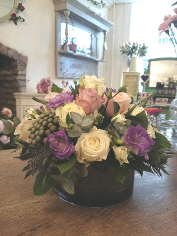 ivory/lilac Roses, Lisianthus, Spray Roses